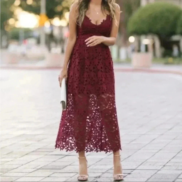 ASTR The Label Midi Dress Small Wine Red Lace A- Line Cocktail - Picture 1 of 13